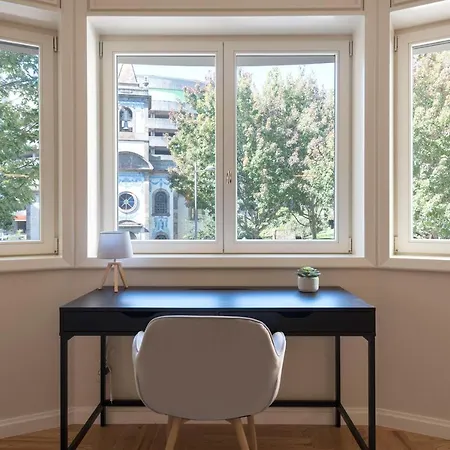 Luxury Center Emporium